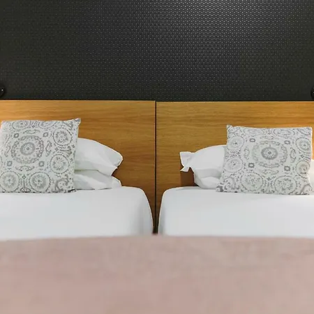 The Colony 3* Πόρτο